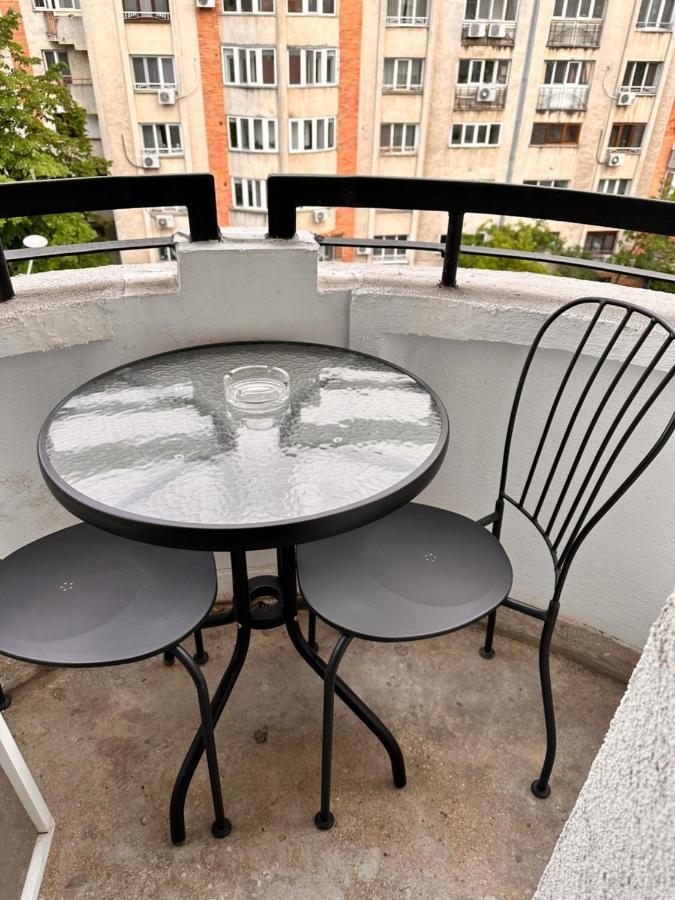 Eva Studio Apartment Bukares Bagian luar foto